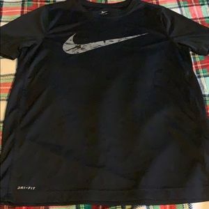 Black nike t shirt